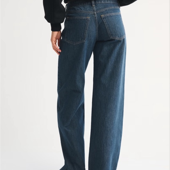 Low Rise Ultra Loose Jean - Picture 3 of 5